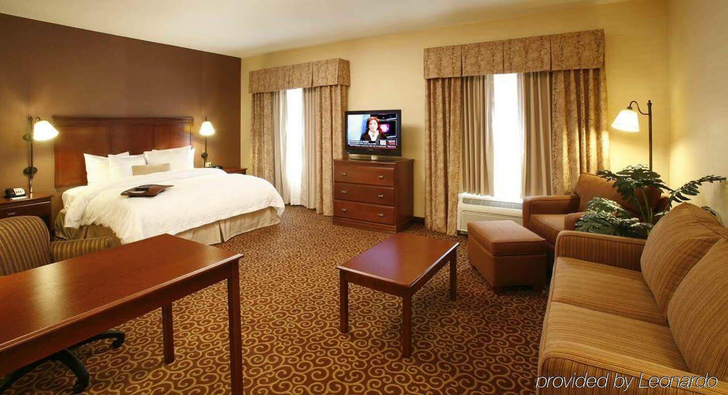 Hampton Inn Springfield South Enfield Exterior photo
